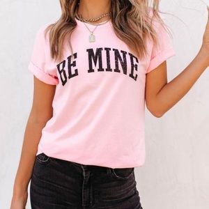 Be mine vici dolls graphic tee